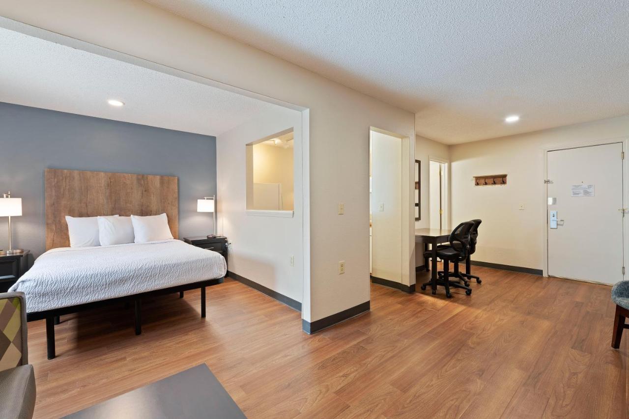 Extended Stay America Select Suites - Charlotte - University Place - E Mccullough Dr Dış mekan fotoğraf