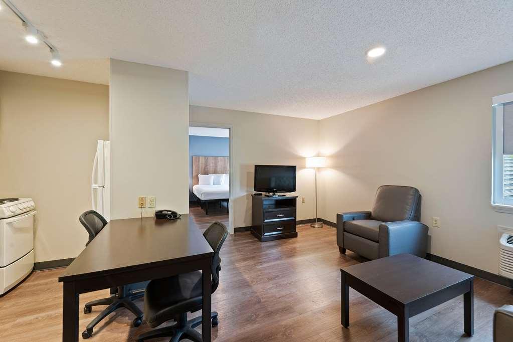 Extended Stay America Select Suites - Charlotte - University Place - E Mccullough Dr Oda fotoğraf