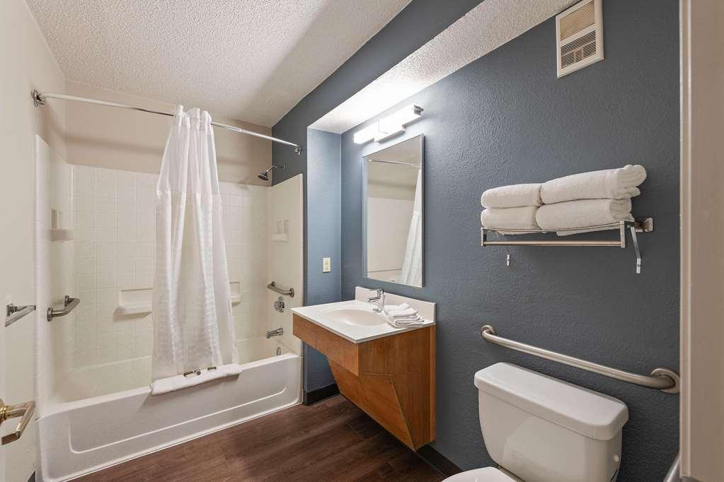 Extended Stay America Select Suites - Charlotte - University Place - E Mccullough Dr Dış mekan fotoğraf