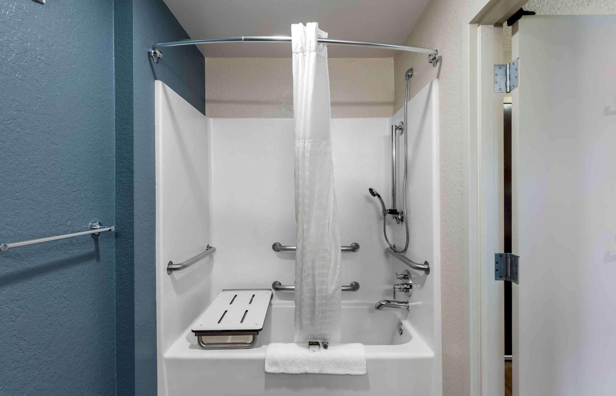Extended Stay America Select Suites - Charlotte - University Place - E Mccullough Dr Dış mekan fotoğraf