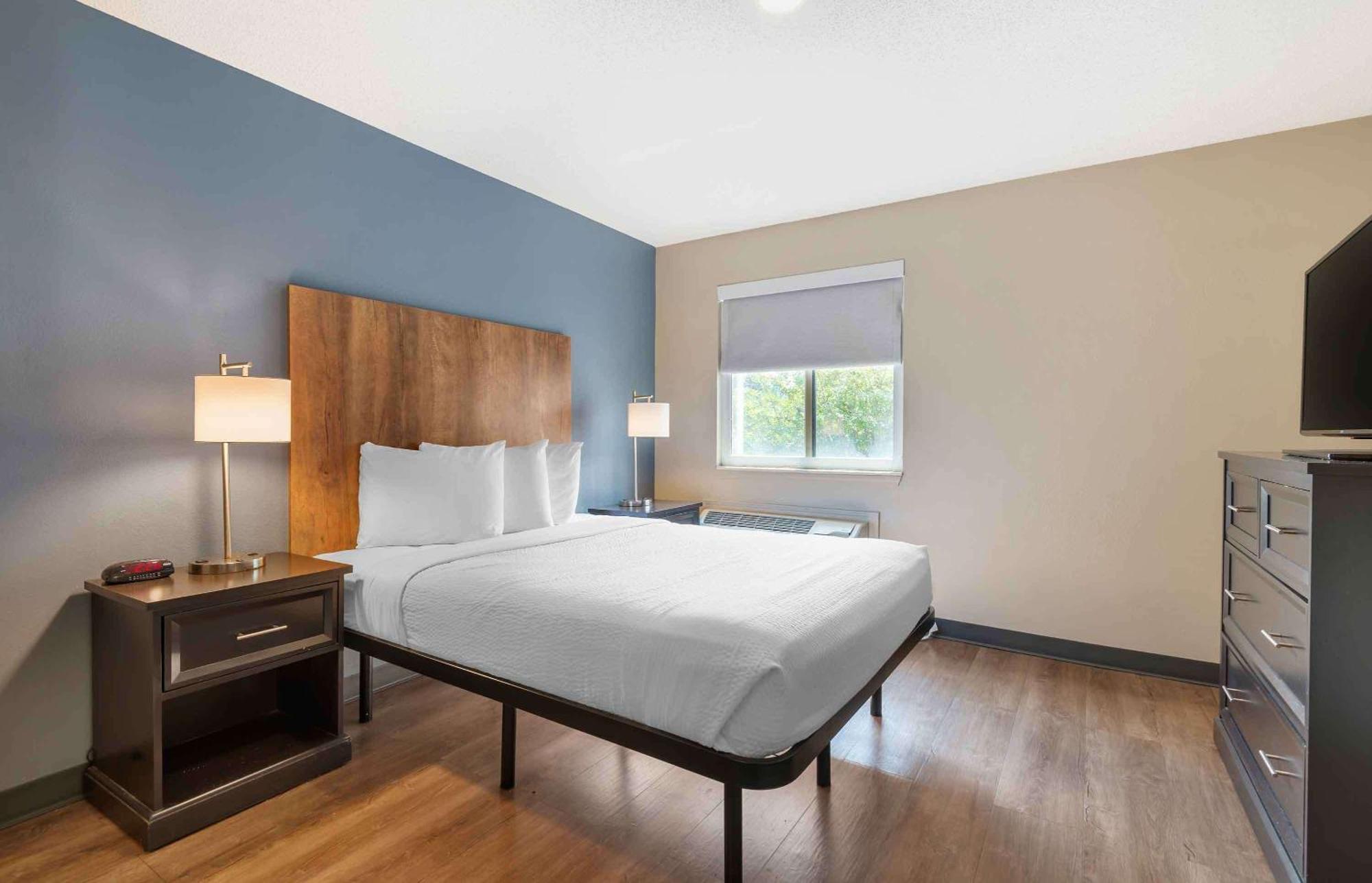 Extended Stay America Select Suites - Charlotte - University Place - E Mccullough Dr Dış mekan fotoğraf