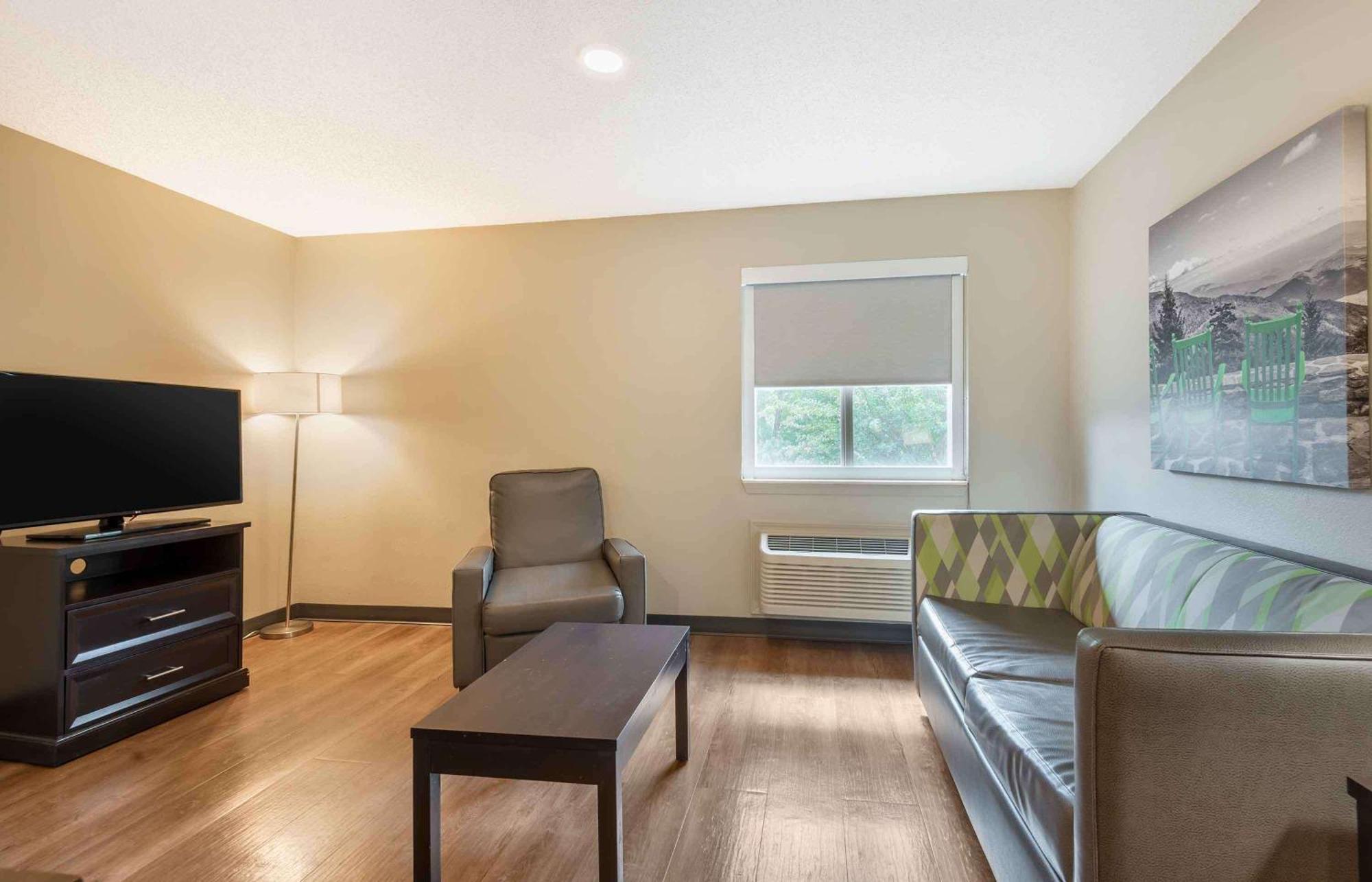 Extended Stay America Select Suites - Charlotte - University Place - E Mccullough Dr Dış mekan fotoğraf