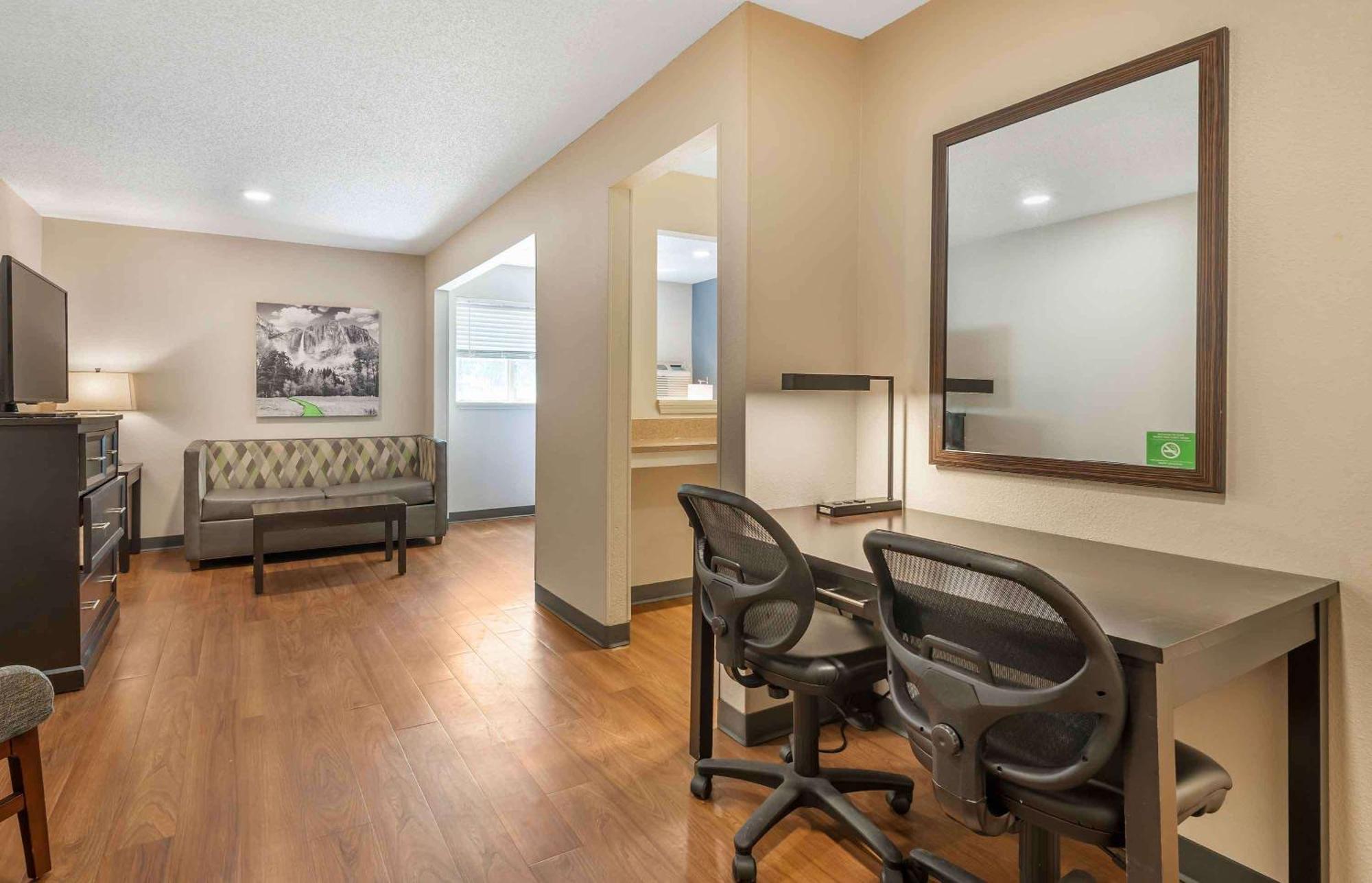 Extended Stay America Select Suites - Charlotte - University Place - E Mccullough Dr Dış mekan fotoğraf