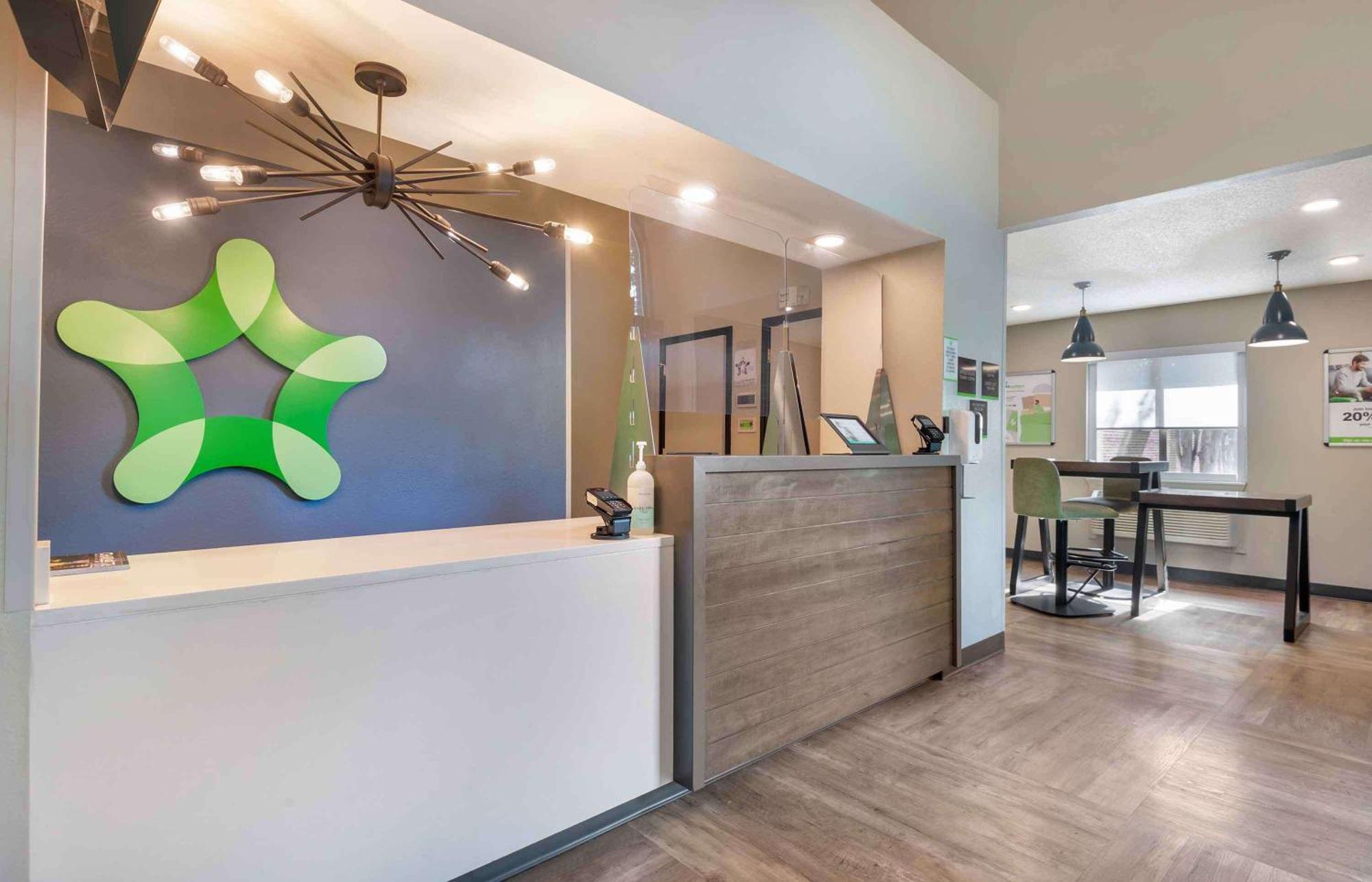 Extended Stay America Select Suites - Charlotte - University Place - E Mccullough Dr Dış mekan fotoğraf