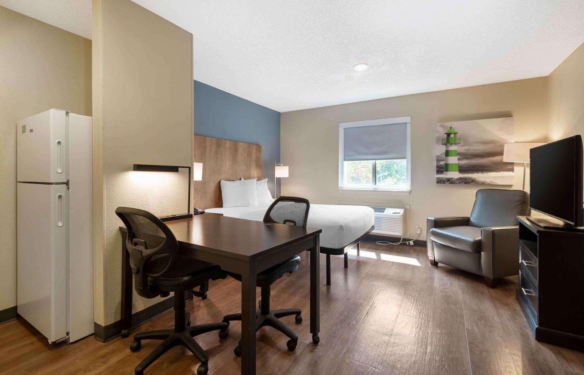 Extended Stay America Select Suites - Charlotte - University Place - E Mccullough Dr Dış mekan fotoğraf