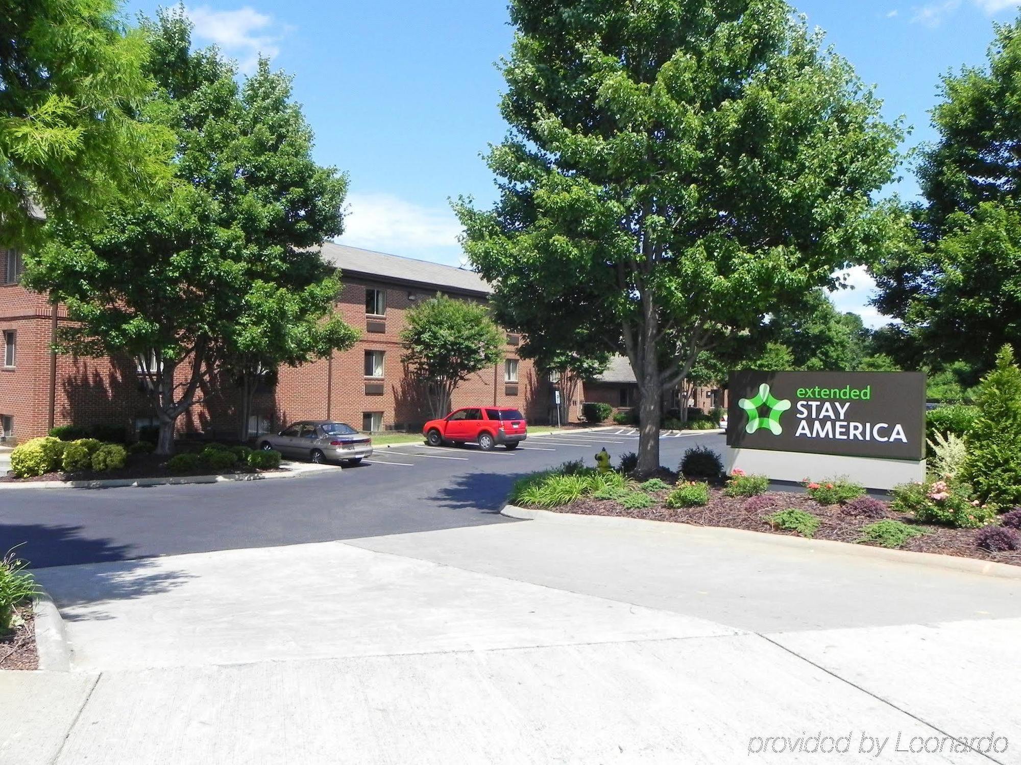 Extended Stay America Select Suites - Charlotte - University Place - E Mccullough Dr Dış mekan fotoğraf