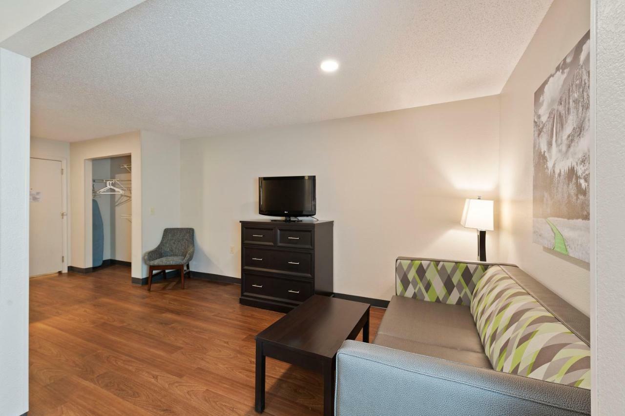 Extended Stay America Select Suites - Charlotte - University Place - E Mccullough Dr Dış mekan fotoğraf
